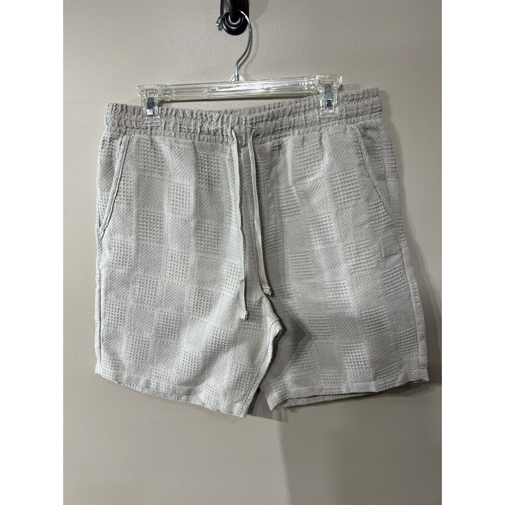 SAINTS STUDIO Men's Shorts Size Large Beige Textured Casual Cool Logo Pockets